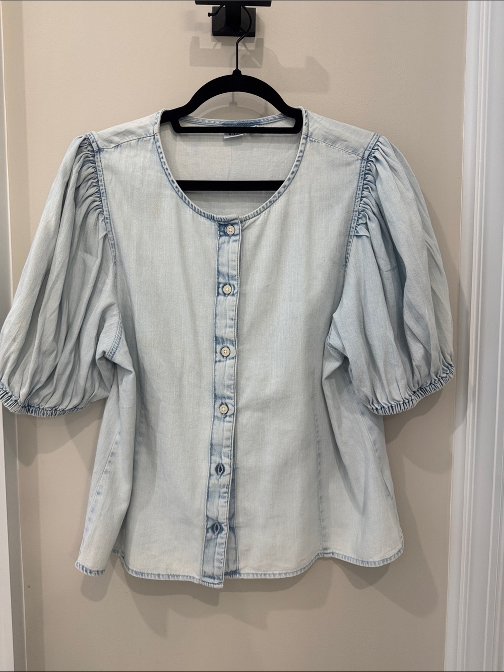 NWOT- GAP Light Blue Puff Sleeve Button-Front Top